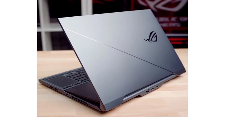 خرید لپ تاپ در سال 2025 | فاکتورهای مهم انتخاب نوت بوک